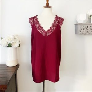 Umgee lace trimmed camisole tank top maroon size medium new with tags